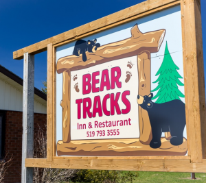 Bear Tracks Restaurant
